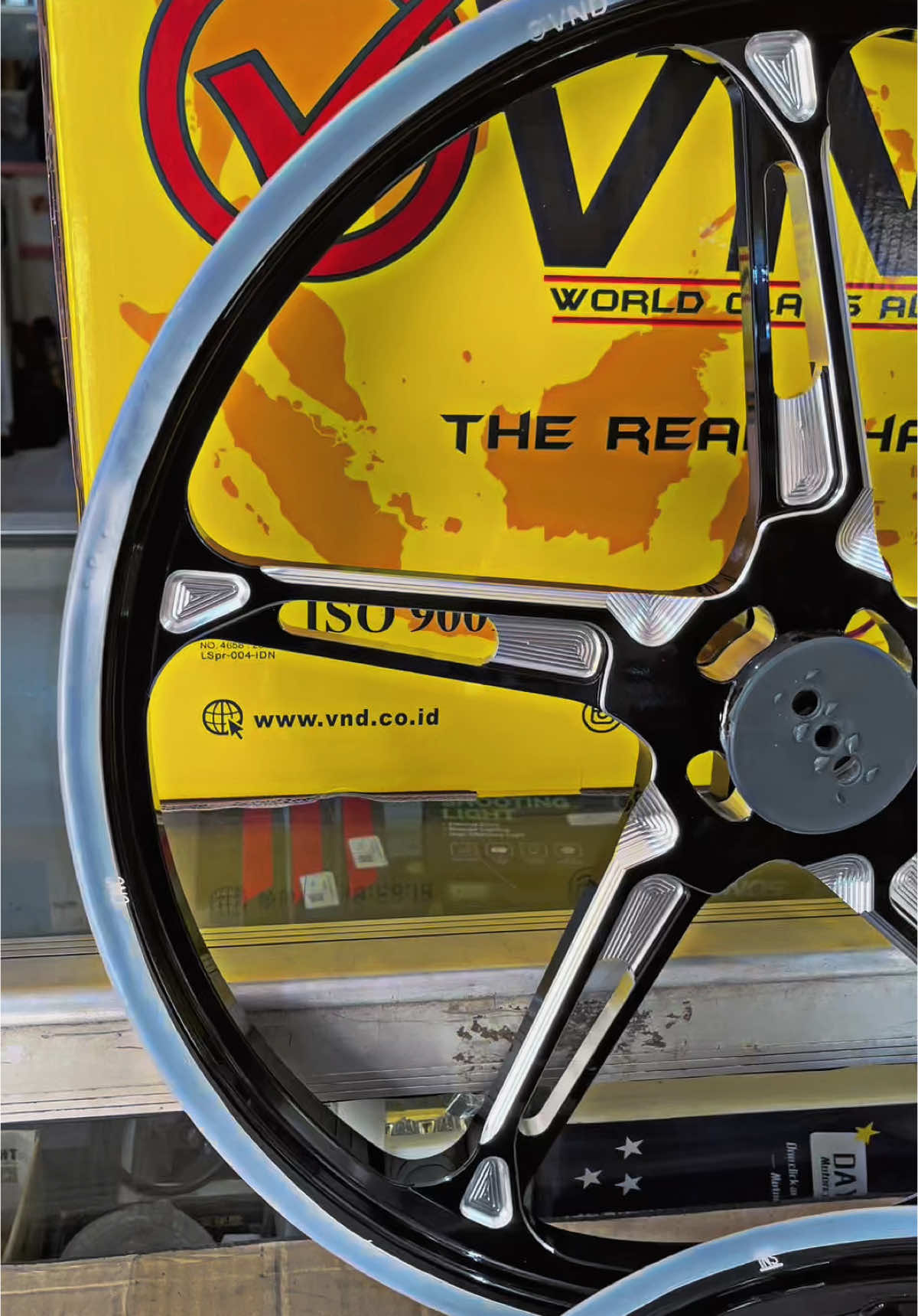 VND AK 56 Ring 17  Matic Honda  Scoopy, Genio, Spacy, Beat, Vario 110, Vario 125, Vario 150, Vario 160 CBS  140/140 x 17  DKT MOTOR Pekalongan 