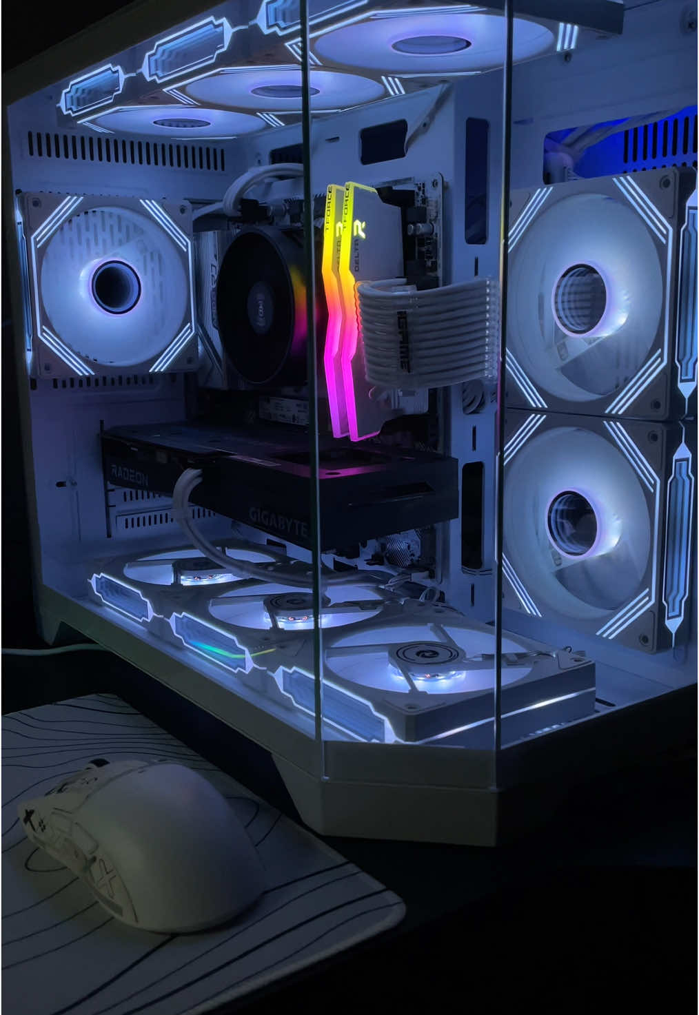 🏎️🏁😮‍💨 #pcsetup #pcstartup #gaming #techtok 