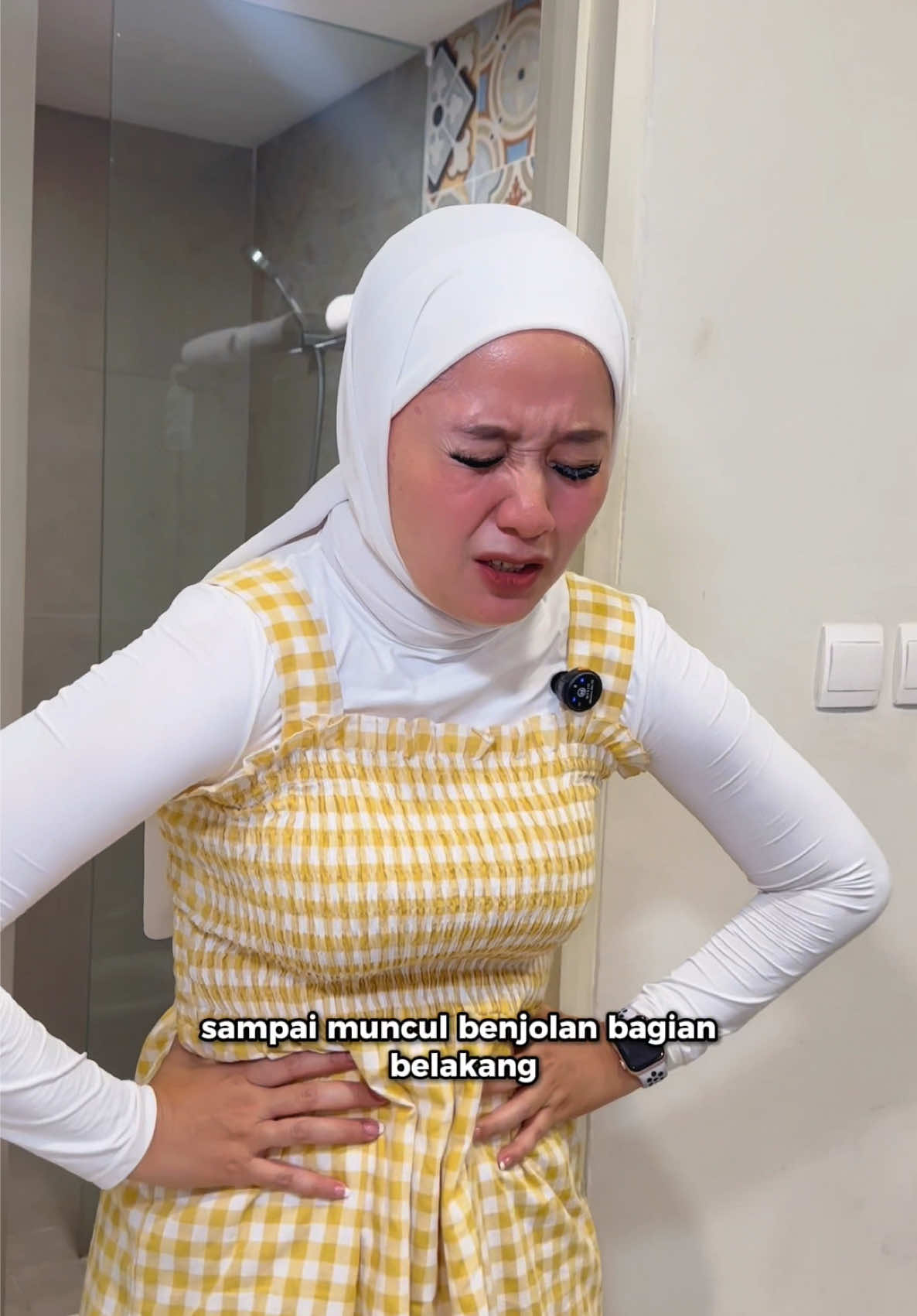 Yuk jaga pola hidup sehat dengan mengkonsumsi makanan yang tinggi serat dan minum xi yaopin zhi blister yang lebih ekonomis baik kemasannya dan harganya, mudah dibawa kemana mana, jadi mau dimanapun dan kapanpun tidak takut akan permasalahan benjolan di area belakang. Bekerja sebagai zat antiinflamasi yang dapat membantu meringankan gejala benjolan pada area belakang dan memperlancar buang air besar @Xi Yaopin Zhi  #kapsulblister #kapsulherbal #xiyaopinzhiblister #produkchinabpom #herbalambeien #xiyaopinzhi #fyp #fypp #2024 #moms #sehat