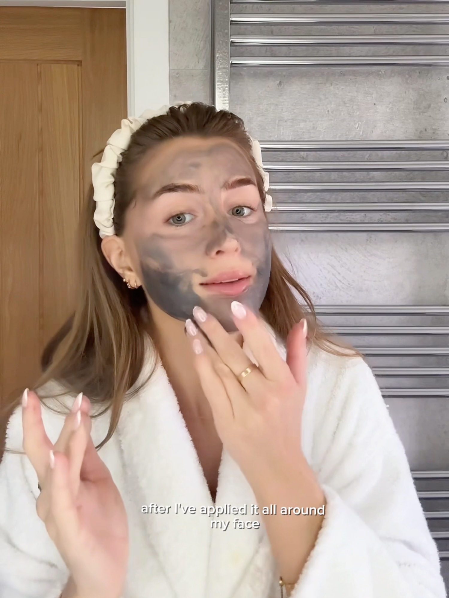 Our lovely Georgia Steel is giving us a peek into her skincare routine using our products. ✨ Her skin is glowing and absolutely flawless 😍😍  #grwm #grwmskincare #drsomjiskincare #glowingskin #selfcare #glow #skincareroutine #skincareadvice #glowup #skincareessentials #georgiasteel