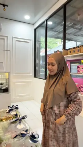 Siji sijine toko roti and catering nang Puring sing ownere lulusan UI ana nang Weton, fresh kang open, no pengawet, no di endors @Mami maii [Mami Cake] #fyppppppppppppppppppppppp #zyxbca #4u #mamicake #tokoroti #kebumen 