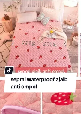 Pilih motif sprei waterproof atau sprei emboss 3D/seprei anti ompol 😍🤩 Detail : Ukuran Seprai: King Jenis Seprai & Sarung Bantal: Lembar Bahan: Poliester Fitur: Hangat, Waterproof, anti ompol Instruksi Pencucian: Bebas Dicuci Kuantitas per Kemasan: 1 Pola: Motif Deskripsi : fungsi sprei waterproof:  1. Menjaga bed/kasur dari cairan seperti ompol, haid, susu, minuman, dll.  2. Menjaga bed/kasur dari kotoran, debu, tungau, kutu kasur, kuman, dll. 3. Membuat bed/kasur selalu rapi, tidak mudah kotor dan selalu terlihat baru  4. Hemat biaya perawatan. Cocok digunakan untuk bed sekeluarga. karena multifungsi. multi protection, terutama yg punya bayi atau anak masih ngompol. yukk cek keranjang kuningnya 👇👇👇
