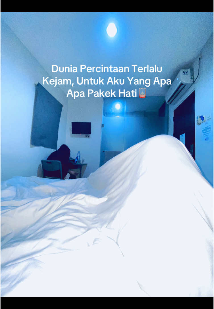 #fyp #fyppppppppppppppppppppppp #viral #maduraviral #madurakatakata #sampang #sampangmadura #pamekasan #madura #fypp #tunjungaplaza #surabaya #sad #surabaya #camplong #sadvibes 