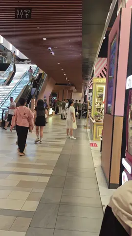 mấy ảnh mua đồ gì nhiếu thế