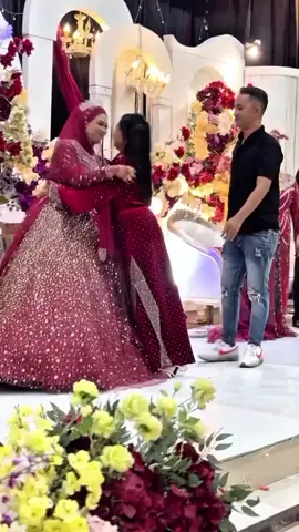 asyiiik goyang lagi #demi dg lagu #Demi kau dan dia #fypシ゚ 
