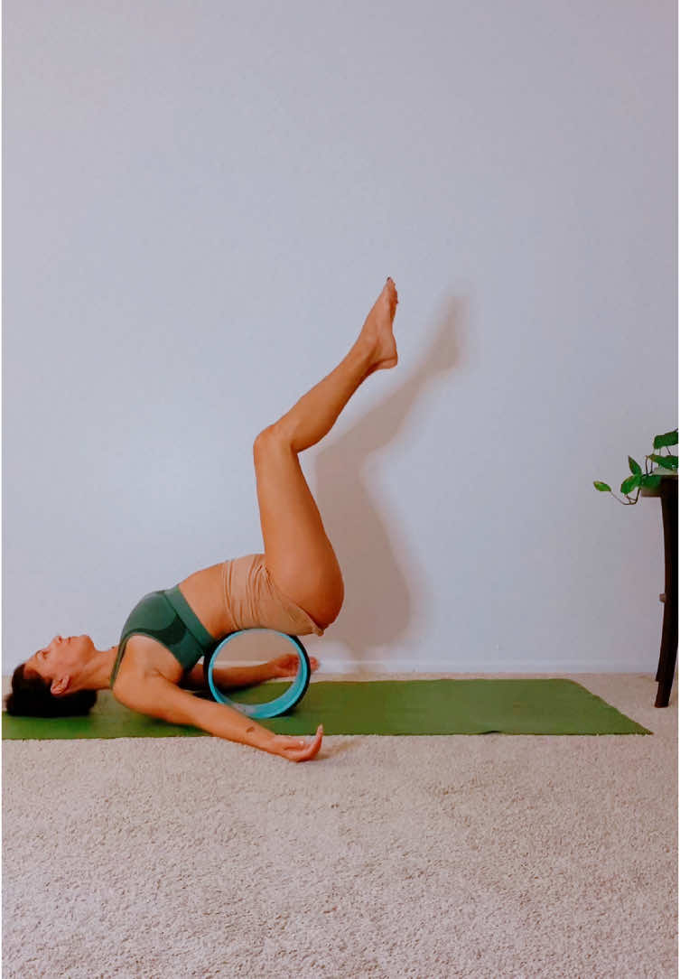 #fyp #breathewithme #foamroller #sanelayoga #healthymindhealthybody #namaste 