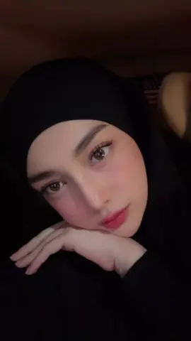 Masya Allah Tabarakallah angels @Celine Evangelista_official are so pretty and always shine, illuminating you wherever go✨😍💖 #celine #celineevangelista #artist #selebritis #beautifulgirl #masyaallahtabarakkallah 