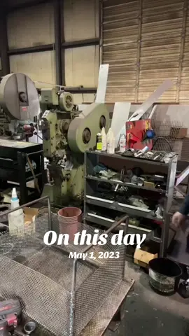 #onthisday #gearman_93 #gearman #mechanic #dieselmechanic #truck #trucker #transmission #differential #clutch #automotive 