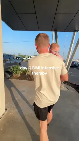 day 4 of DMI intensive therapy is DONE 👏🏼 Myles is putting in the work and we are so proud of him 🩵 also the eye cream in this video is SO GOOD #DMI #dmitherapy #dynamicmovementintervention #napacenter #napatherapy #austintexas #napaaustin #therapyvlog #hieawareness #cerebralpalsy #medicalmom #cpwarrior 
