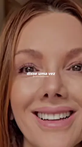 Chega um momento na vida em que algumas pessoas percebem que nunca poderão se igualar a você. E, ao invés de se inspirar ou se motivar, elas tentam te derrubar. Quando a inveja entra em cena, tudo muda. Aqueles que não conseguem acompanhar sua jornada de sucesso começam a falar mal de você, espalhar boatos e tentar destruir tudo o que você construiu. Isso é cruel, mas infelizmente é real. A inveja é uma das emoções mais destrutivas, porque ela não é sobre o que você fez, mas sobre o que a outra pessoa não consegue conquistar por si mesma. Essas pessoas não têm o poder de conquistar o que você conquistou, e em vez de refletirem sobre suas próprias escolhas, optam por atacar o que você é. Essa atitude é um reflexo da incapacidade delas de lidar com sua própria inferioridade. No entanto, se você está passando por isso, entenda: a inveja nunca será capaz de te derrubar, porque a sua força e caráter são mais poderosos do que qualquer fofoca ou comentário negativo. A verdade é que a inveja é um reflexo da frustração de quem não tem coragem de ser o melhor de si. E a sua vitória, por mais que incomode, será sempre o seu maior argumento. A pergunta que fica é: você está preparado para seguir em frente, mesmo quando as pessoas tentam te diminuir? Créditos: @psicologiando4you  #inveja #superação #força