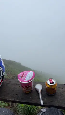 Săn mây thành công thật là vui triệu đô 😂#xuhuongtiktok #bacyen #songlungkhunglong #phuoc #CapCut 