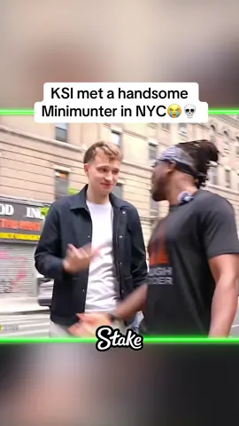 KSI met a handsome Minimunter in NYC😭💀 #Ksi #jj #prime #youtube #mrbeast #loganpaul #yt #newyork #ny #nyc #boxing #jj #sidemen #miniminter 