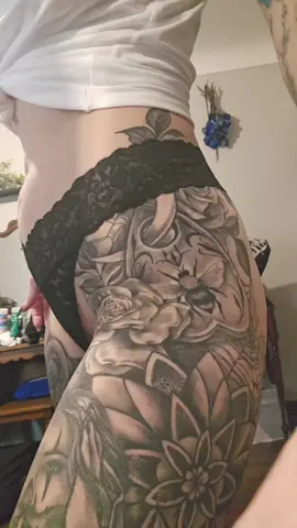 New tattoo anxiety 🙃 Do you get it too? I'm also so impulsive so most of the time I haven't seen a sketch before the day I head into the shop. To clarify I love my new ink it's just huge and changed the way I see myself :) now I'm just thinking... what's next? next moves to even out my body. Going to be a long summer lol  #tattoedmodel #tattoedgirl #fyp #tattoo #tattoos #newink #fresh #inked #inkedup #inkedmag #inkedmagazinecompetition 