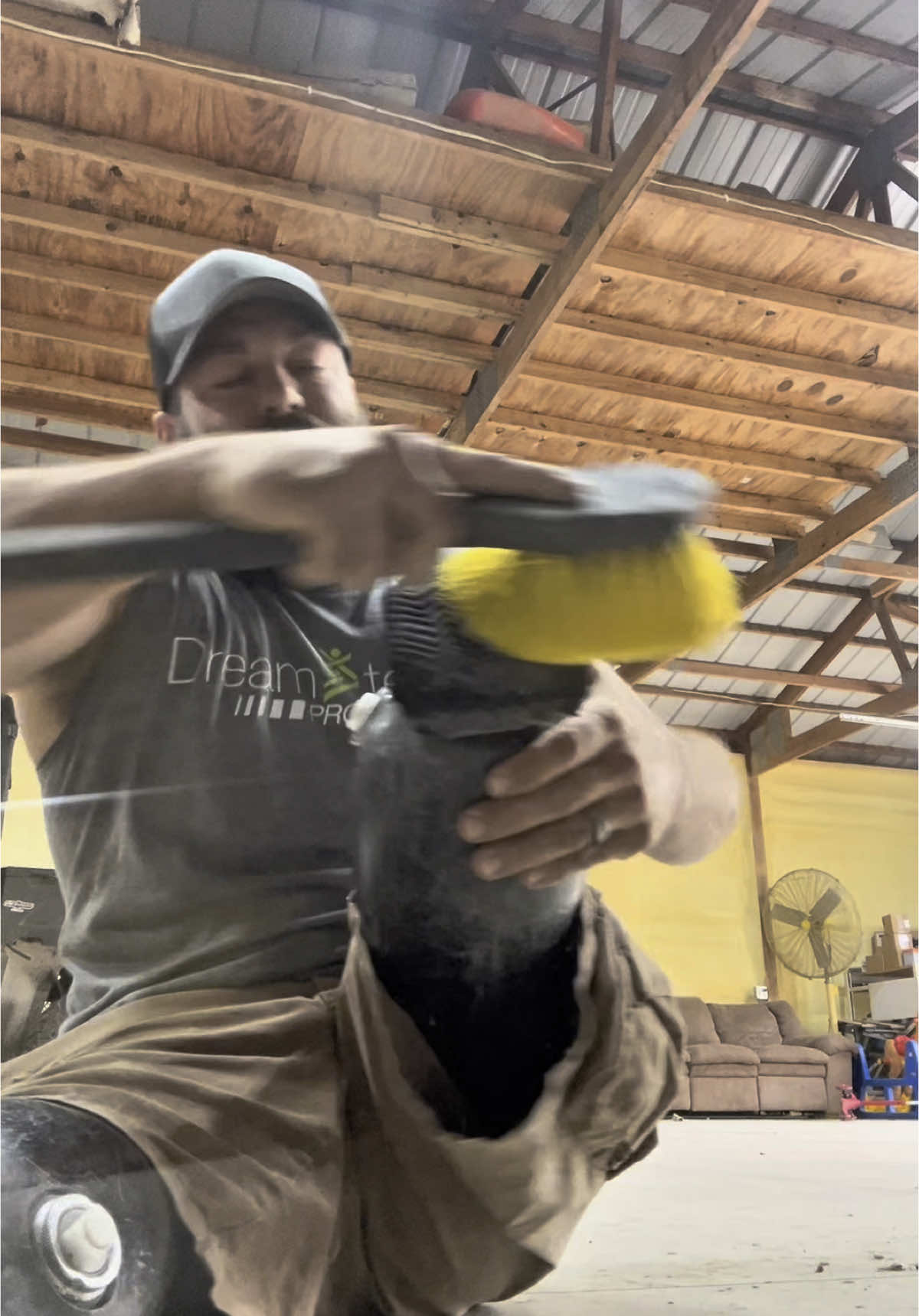 The brush makes me think of ASMR? What is that? #limblossboss #dreamteamprosthetics #myleglesslife 