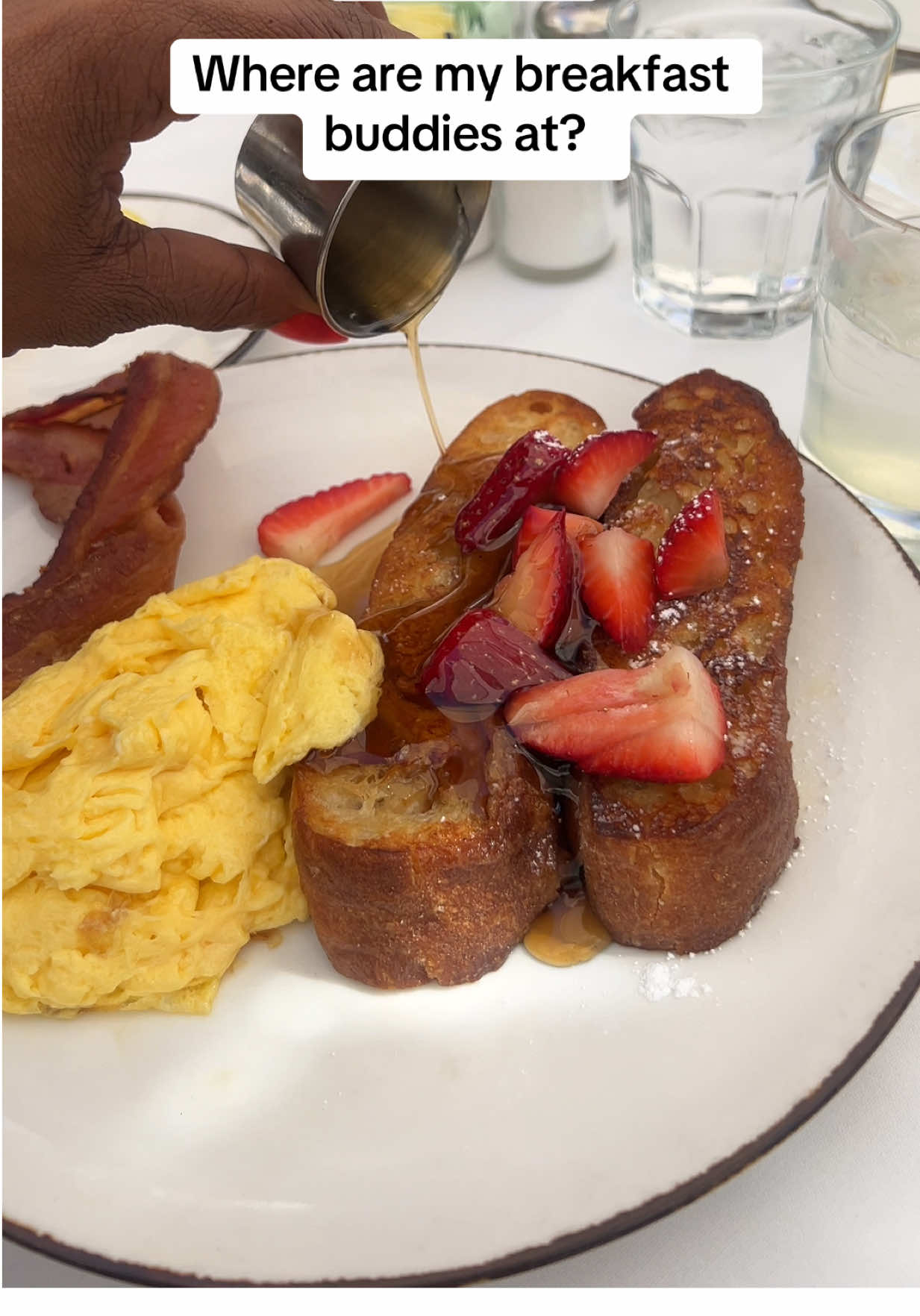 I love eating breakfast. I can literally eat it morning, noon and night! Where are my breakfast buddies at? Where is your favorite breakfast/brunch spot in your area? #brunchmeplease #breafasttime #breakfastbuddies #frenchtoast #beverlyhillsresturant #brunchideas #larestaurants #foodietiktok #Foodie @Porta Via #italianrestaurant 