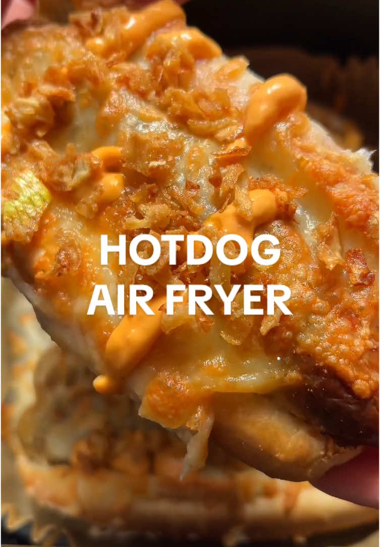 Easy Hotdog Recipe in the Air Fryer for 15 minutes 🌭🤤 *to make sure the sausages are fully cooked, I pre-cooked them in the air fryer for 5 minutes at 190 degrees  #hotdog #hotdogrecipe #airfryerrecipes #easyrecipesathome 