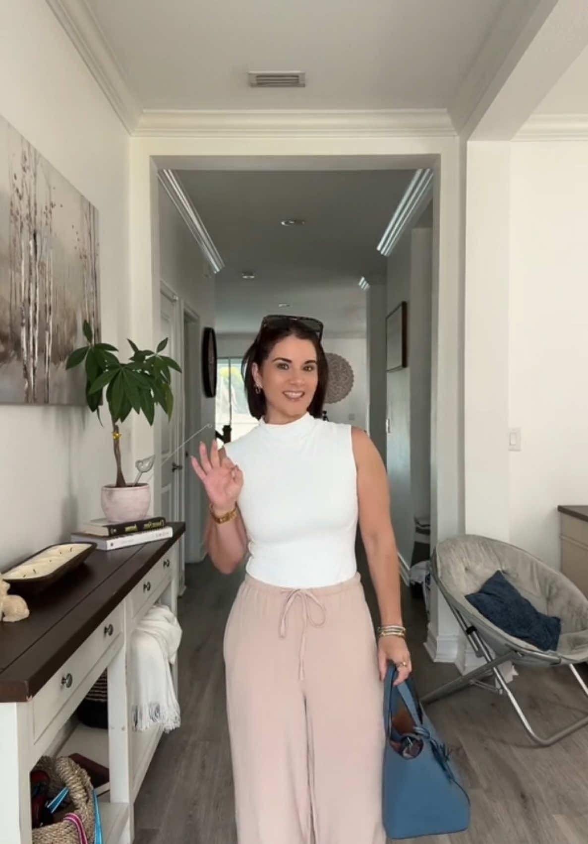 Outfit of the day ,comodo y juvenil 😉@YELANY #outfit #outfitinspo #outfitideas #outfitinspiration #outfitstyling #outfitoftheday #juvenil#comodo#economico#momfashion#momfit#momlifevibes #ootdinspo #fashion#over40#mom#stilo#Summer #summerouftits .