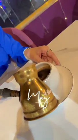 ‏القهوة دائمًا تلغي تفاصيل التعب ، صديقة هدوئي حبيبة مزاجي. ☕️🤎🩵🎶📻. #بداية_شهر_جديد🌸🤍💜  💞1-5-2025💞‏⁧