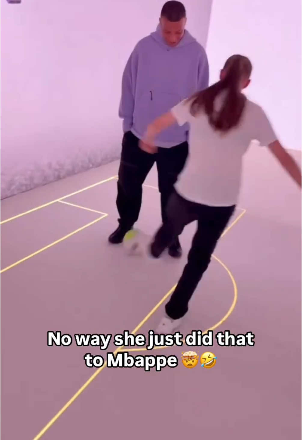 This 16 year-old really just megged Mbappe 🤣🤯🔥 @annaxpanna @YO! STREET ZONE #nutmeg #shesaballer #skills #footballskills #mbappe #kylianmbappé #mbappé #kylianmbappe #aura #funny #meme #jokes #footy #futbol #futebol #footballtiktok #football #WomensFootball #Soccer #soccertiktok #realmadrid #halamadrid #fyp #4u #goviral #sports #sport 
