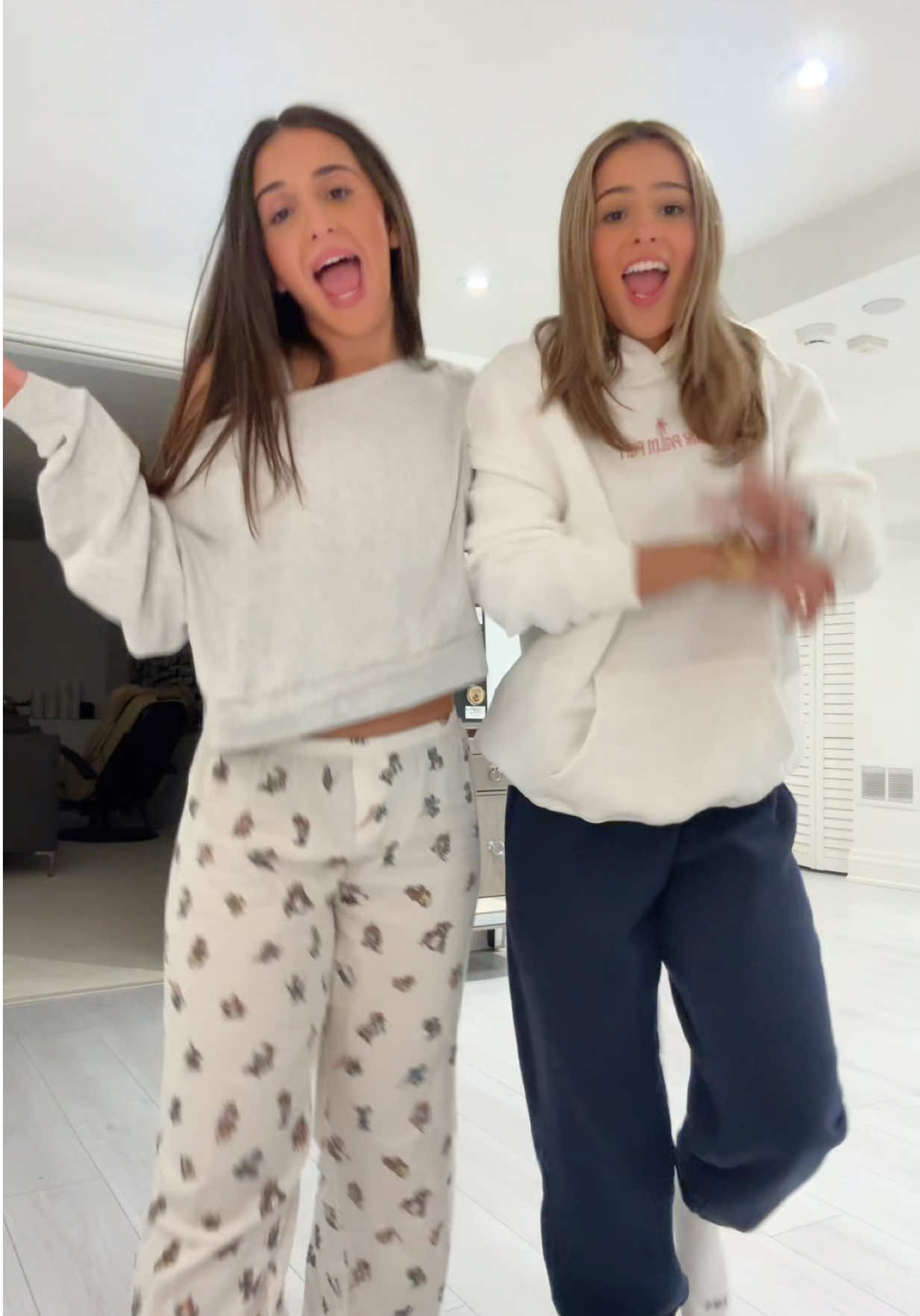 he’ll drive a funkyyy car 🚗 #fyp #OOTD #outfitinspo #outfit #twins #fyppppppppppppppppppppppppppppppppppp #twinsoftiktok #twinsisters 