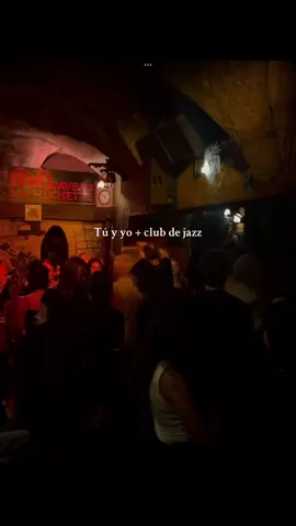 Etiqueta a tu mejor amigo/a para ir juntos #clubjovenesilustres #jazztoks #jazzclub #jazz #parati #fyp #jazztok #jazzclub #club #party #fiesta #teamjazz #bailes #mejoresamigos 