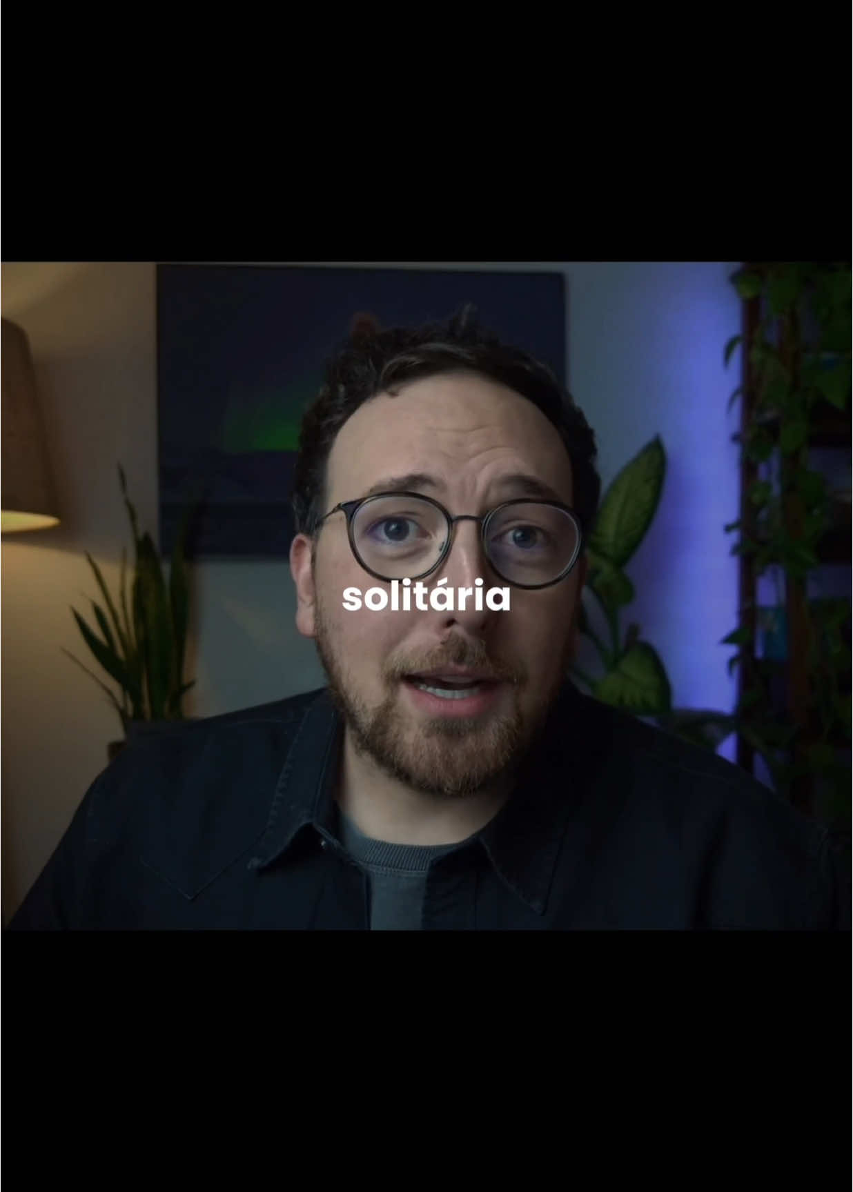 - A vida é solitária 🤍 . . . #sentimentos #reflexão #solidão #fredelboni🤍 #fypシ゚ #inteligenciaemocional #inteligenciaemocional #autoconhecimento #coragem #seguiremfrente 