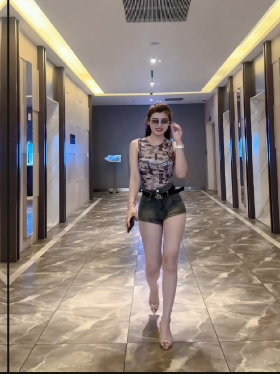 Ngày xưa tôi có quen một người Em gái nhỏ #nucuoi_97  #xuhuong #nhachaymoingay 