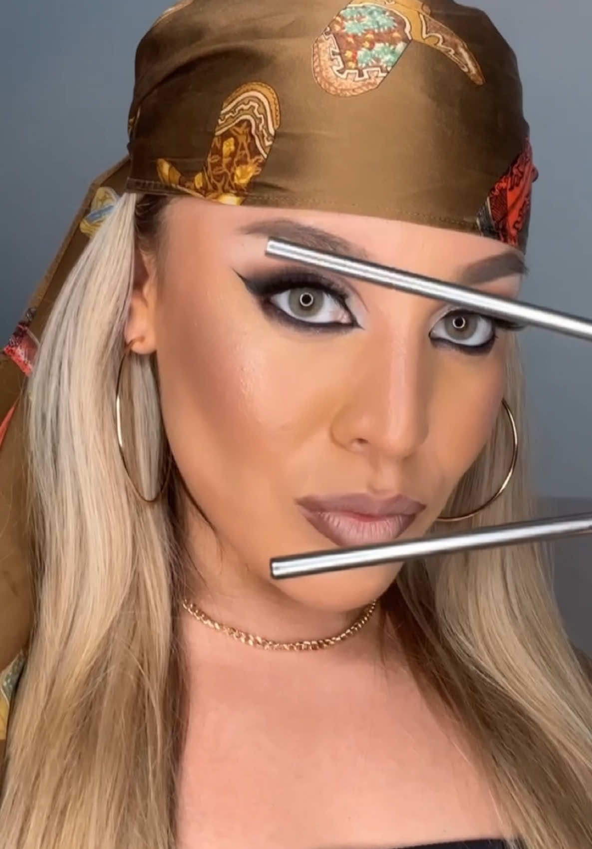 Chopsticks makeup #chopsticks #makeup 
