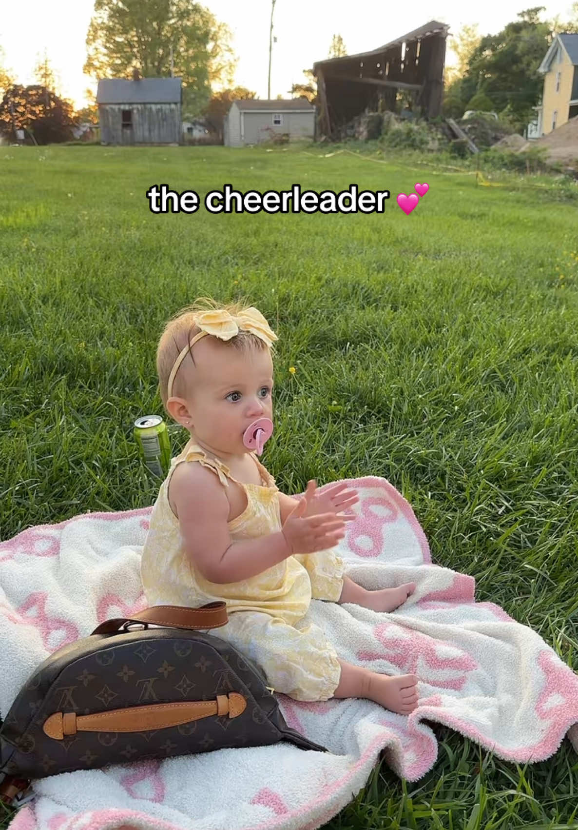 A match made in heaven 🩷🩵⚾️🎀 #brotherandsister #Siblings #momlife 