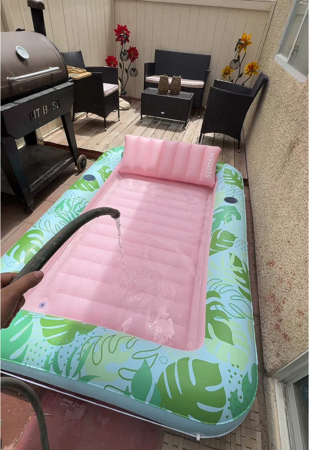 You know where to find me 👙💧 #tiktokproductstobuy #viralproductsrecommendations #inflatedswimmingpool #forsummer #patiomakeover #smalloutdoorpatioideas 
