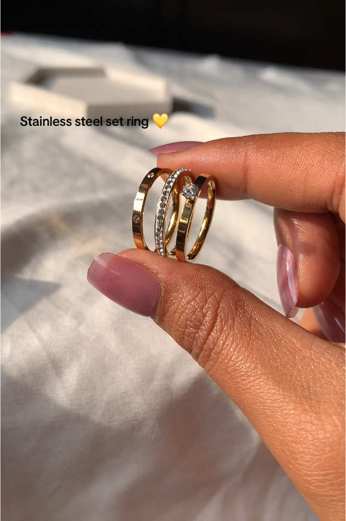 STAINLESS STEEL 💛 #sweetbeesnepal #supportsweetbees #Love #fashion  #instagood  #style  #photooftheday  #beautiful  #Fitness  #viral #onlineshopping #follow  #beauty  #like4like  #art  #goviral #cute  #followme #repost  #instadaily  #happy #instagram  #makeup  #girl #amazing  #photography  #Lifestyle #nepal #vsco #loveyourself  #goviral #viral 