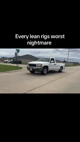 #fyp #ftpシ #hashtag #squattedtrucks🤢 #trending #missouri #trooper #cop #copsoftiktok #cops 