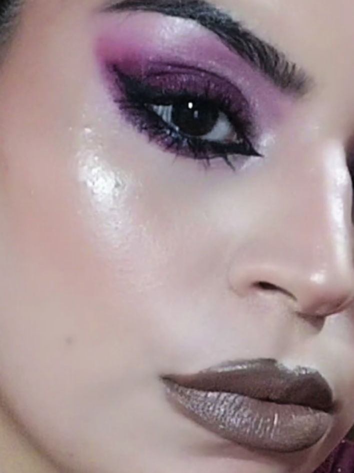 Era bordo pero quedó fucsia 😅 . . . . . . #paratii #madab✨ #avon #Maquillaje @Avon Argentina 