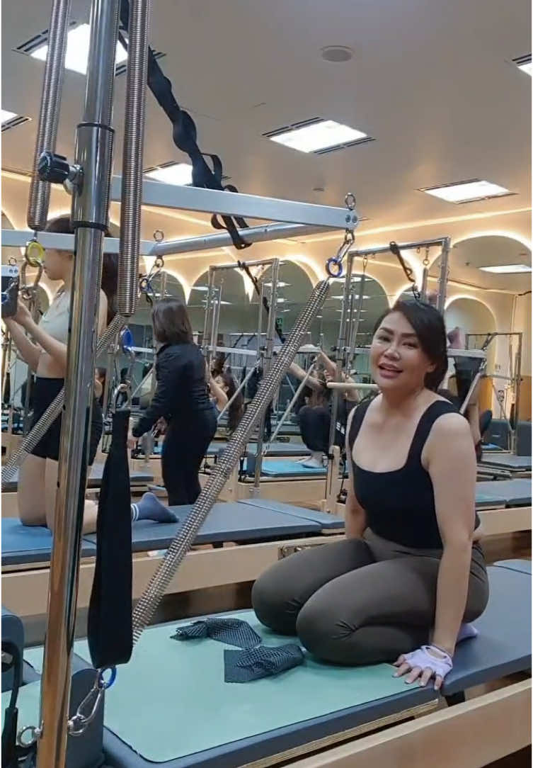 Mensana in corpore sano.. 👍🏻💜  #tuiitmoment #tuiitmoments #fyp #foryou #viral #tiktok #tiktokindonesia #pilates #olahraga #sport #sportlife #sehat #tessakaunangtuiit #tessakaunang #thessakaunang 