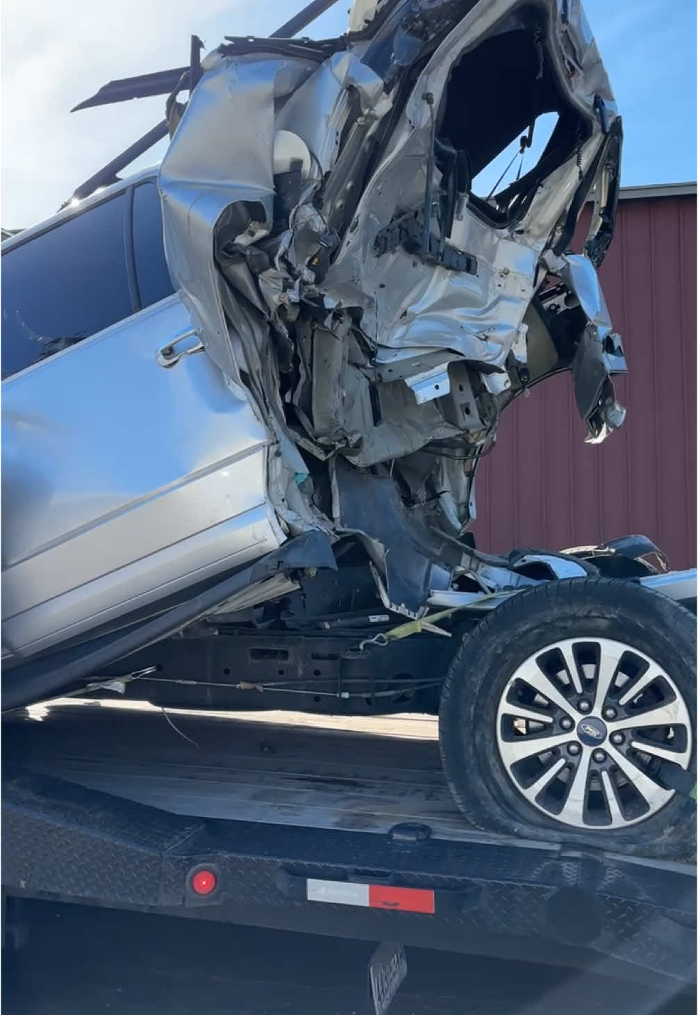 One of the worst I’ve seen 😱 I pray everyone was okay 🙏 ❤️ #work #accident #caraccident #prayer #expedition #ford #mechanic #fyp #foryoupage 