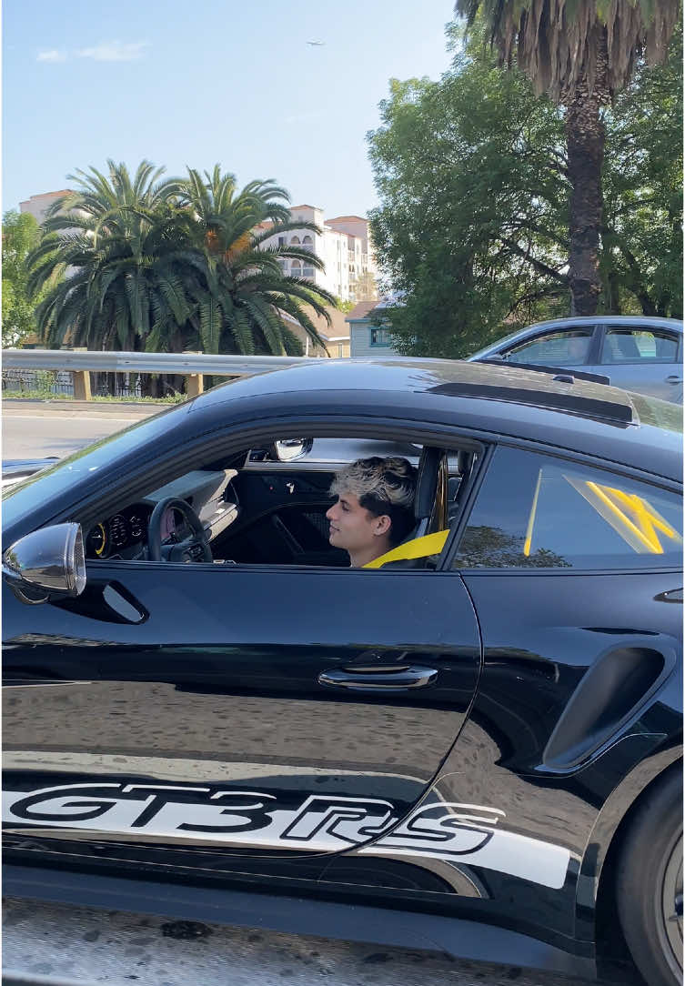 Spotted @StableRonaldo today in his #porsche #gt3rs 