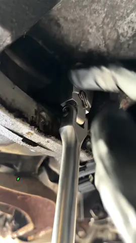 The Fastest Way to Remove ANY Bolt! #mechanic #mechanicproblem #mechanicsoftiktok #autorepair #automotive #trick #tools #tool 