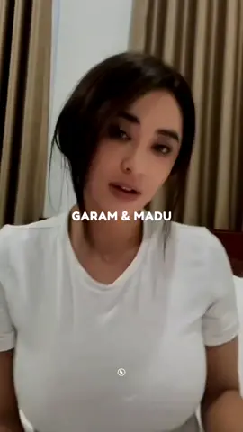 Garam dan madu versi Bunda DP  #garamdanmadu #liriiklagu #laguviral #liriklagu #dewipersik  Source TikTok : @dewiperssik_real 