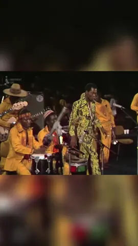 Fela Kuti: The Afrobeat Legend & Political Rebel Explore Fela Kuti's explosive rise in the 60s/70s, his Afrobeat invention, and his fearless political expression through music. Discover Tony Allen's crucial polyrhythmic influence. #FelaKuti #Afrobeat #NigerianMusic #PoliticalMusic #TonyAllen #AfricanMusic #MusicHistory #RevolutionaryMusic #JamesBrownOfAfrica #MusicLegends