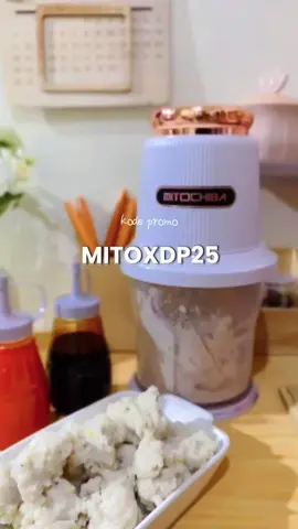 Rekomendasi Chopper Awet dan Berkualitas!!! Ini dia Chooper kecintaan aku yang awet dan tahan lama apalgi kalo bukan Chopper CH250 by @mitochiba.id Chooper CH250 • Daya 350 Watt • Frekuensi 220V~50Hz • 3 tingkat mata pisau • 2 mode pilihan kecepatan • Mesin berkekuatan tinggi • Thermostat pelindung anti panas • Fungsi : mengolah bumbu dengan halus, mencincang daging sampai halus, mengocok telur dengan sempurna mencincang sayuran Keren banget kan, yuk samaan dapatkan di ecommerce/ toko offline atau reseller terdekat dikota mu dan pakai kode promo : MITOXDP25 untuk dapetin spesial price ya 🤍 @Mitochiba Electronic  #mitoinaja #Mito #Mitochiba #MitochibaCH250 #Chooper250