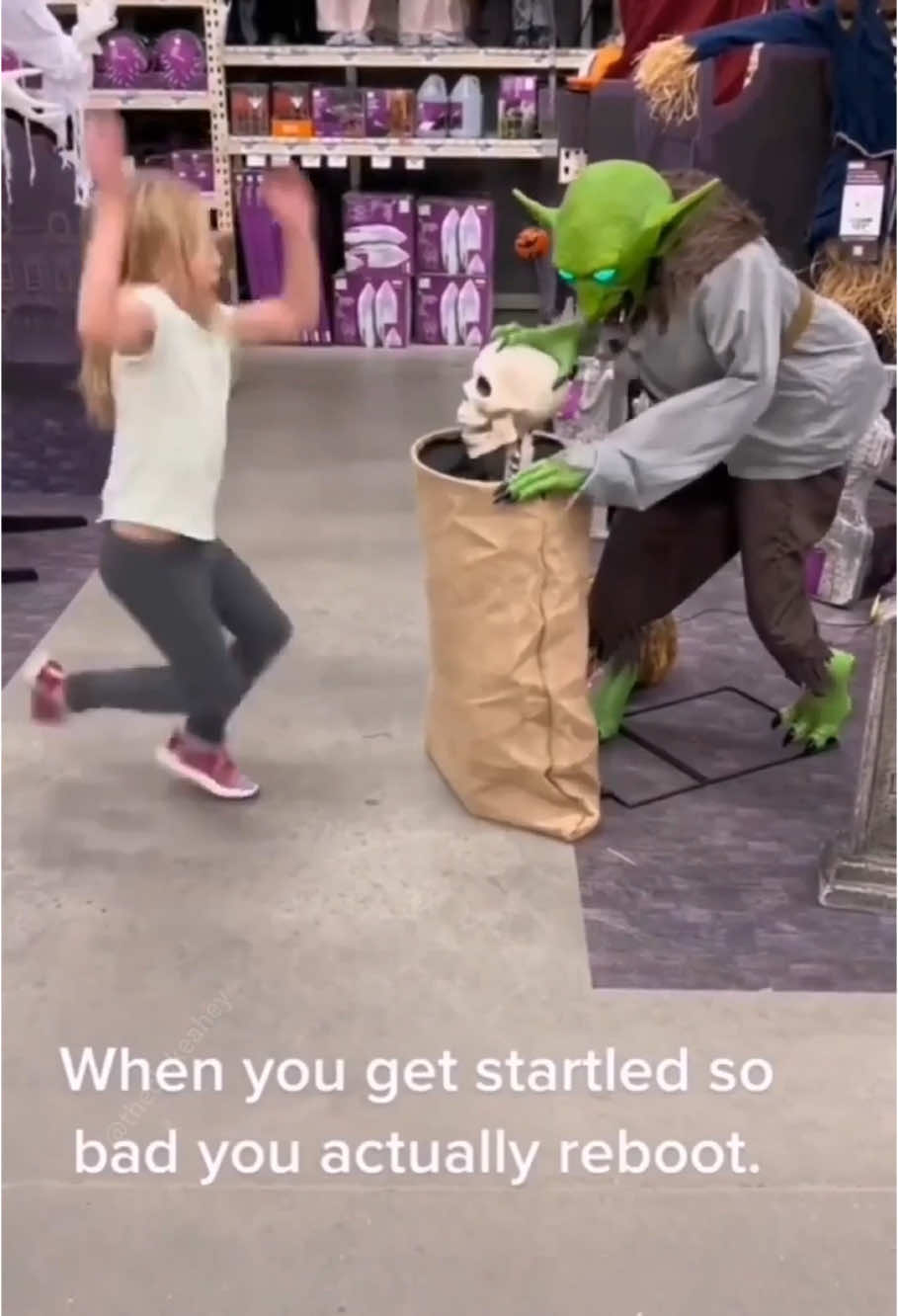 🤣🤣🤣#fun#scareprank#jumpscare#scarecam#fail#funnyprank#scaring