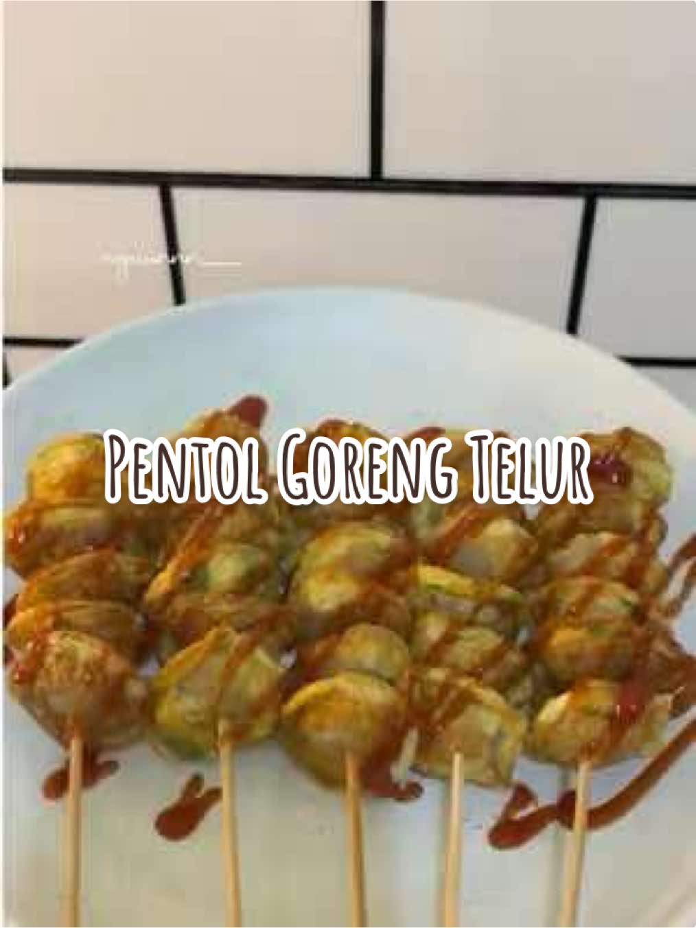 Jajanan yang selalu buat saya merasa berdosa kalo ga beli 😆 #jajanansimple #jajananenak #jajanansederhana #resepsomaytelur #pentoltelur 