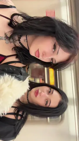 twinnn @*✧･ﾟ:*Celeste*:･ﾟ✧* 