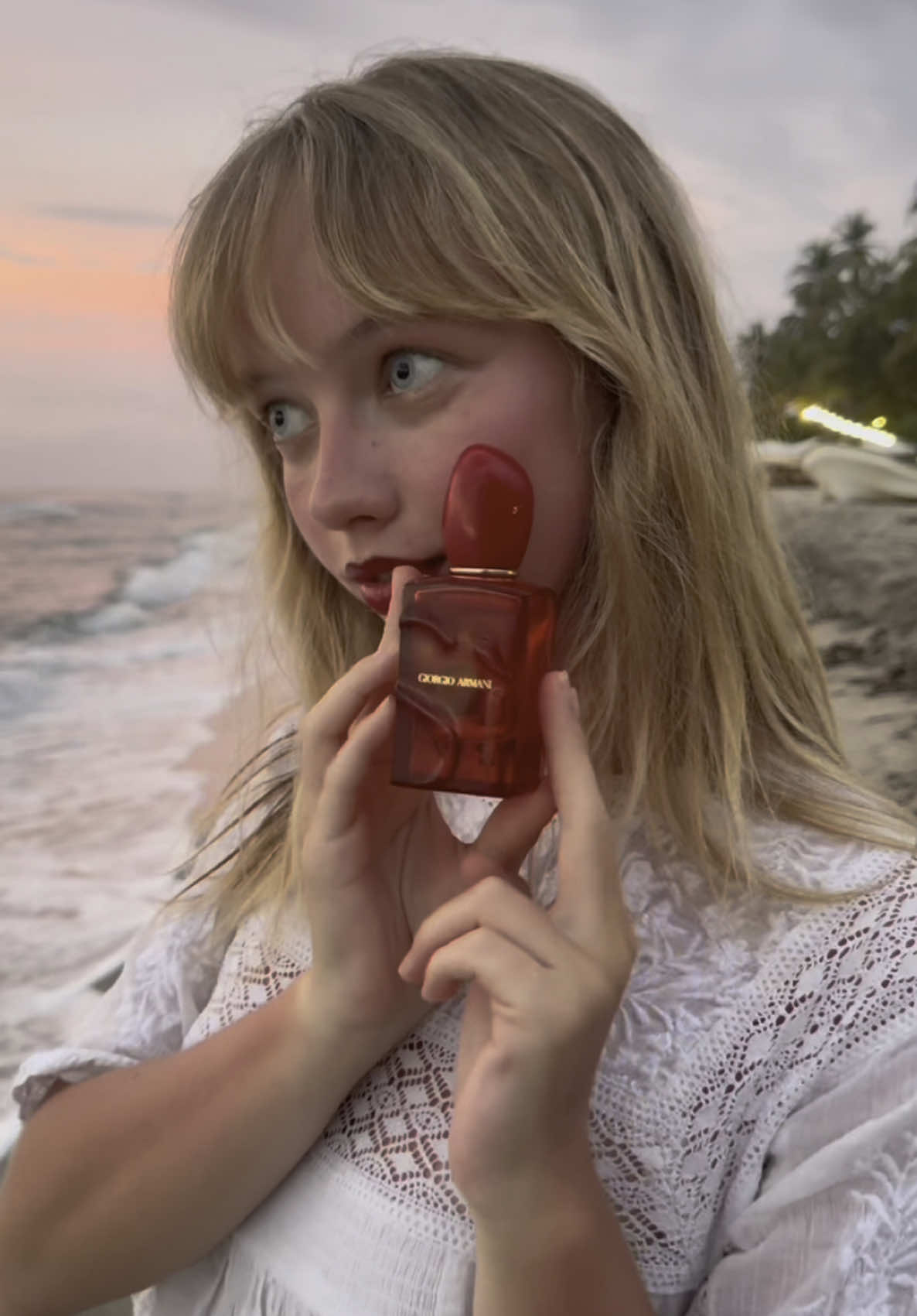 #Ad Strawberry makeup 🍓 inspired by the notes of Sì Passione Red Musk by @Armani beauty  @Boots UK #AD #Fragrance #SiPassioneRedMusk #ArmaniBeauty #Makeup#CapCut 