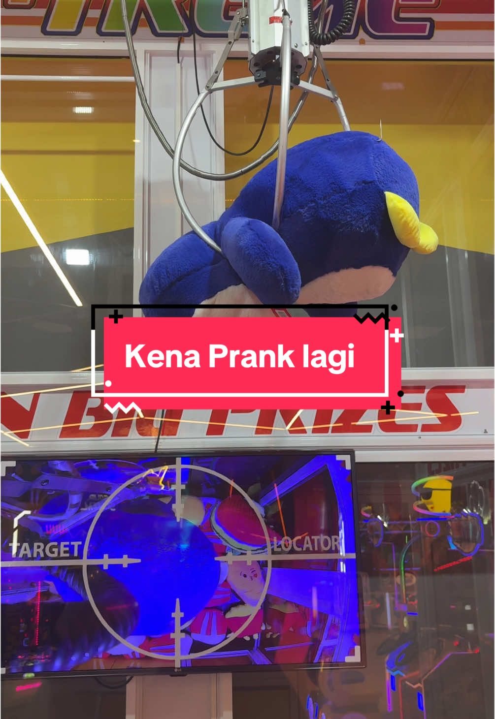 Kena prank lg ama mesin capit untung tetep dapet 🤭  #timezoneindonesia #timezone #timezoneseru #timezonefunapp #bonekatimezone #capitbonekatimezone #clawmachine #mesincapit 