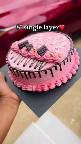 Budget friendly!🥰 Kindly call/dm 0550522923 to place an order❤️ #ghanatiktok #cakeart #cakesinaccra #bakes #birthdaycakeideas #homebaker #yummycake #accrabaker #cakeart #exporepage #fypme 