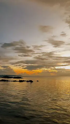 Apa yang pergi lepaskan..  apa yang hilang relakan..  kalau keduanya sakit jangan dilawan,yang bukan untukmu tidak akan melewatkanmu😔🥀 #baubausulawesitenggara  #kabarakatinatanahwolio  #baubaupride🏝️🔥  #xyzbca #lagutimur  #fyp #fypfiralシ 