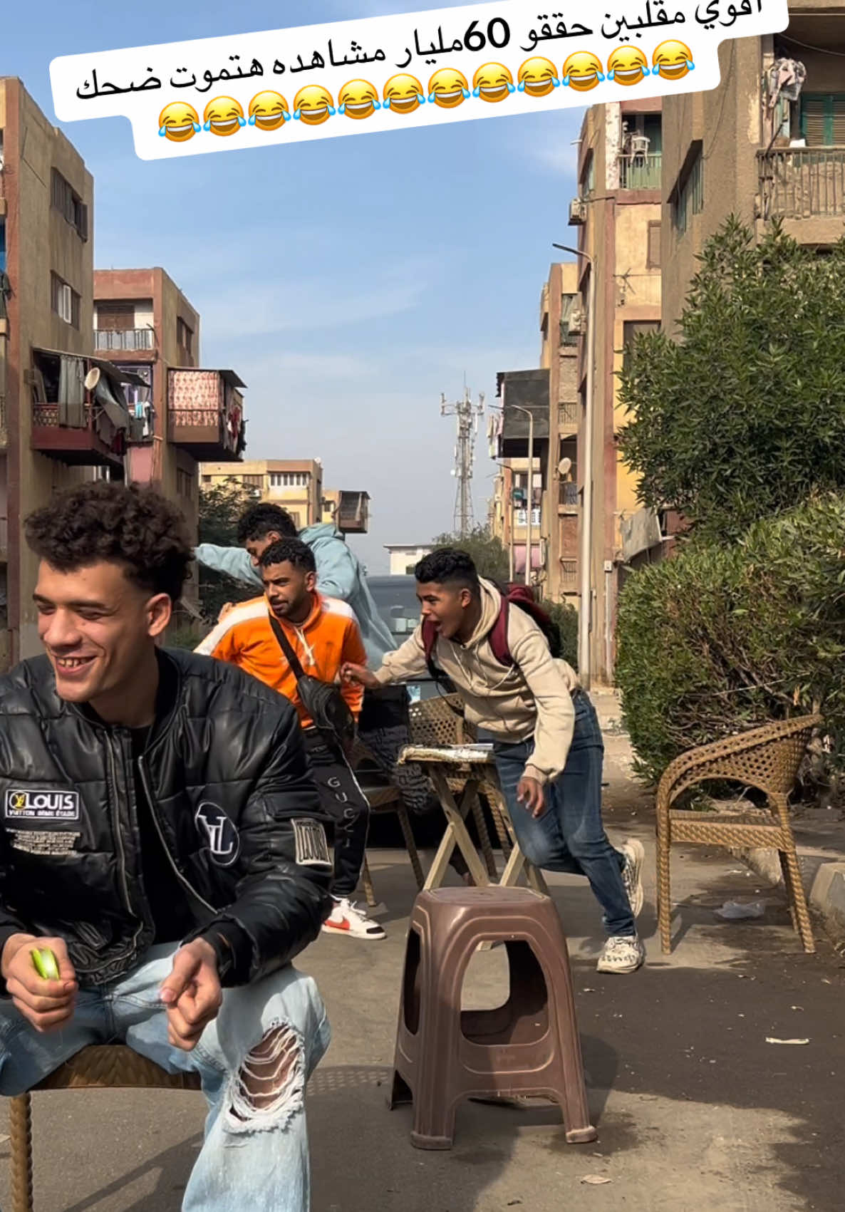 اقوي مقلبين مضحكين ف العالم 😂😂😂😂😂😂😂#fyp #الشعب_الصيني_ماله_حل😂😂 #😂😂😂 #🤣🤣🤣🤣🤣🤣🤣🤣🤣🤣🤣🤣🤣🤣🤣🤣 #😂 #🤣🤣🤣 