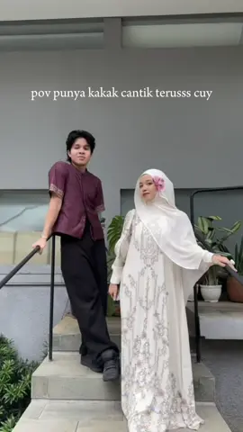 cantiknyaa (dengan nada terancam)