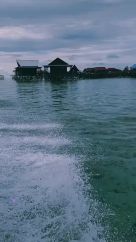 yang punya pantun silahkan tinggalkan jejak di kolom komentar,,😁😁 #CapCut #rasasayange  #pantun #lirikvideo #trend  #kaltim #lagulawas 
